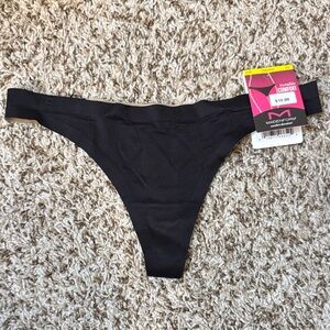 Maidenform Classic Black Thong